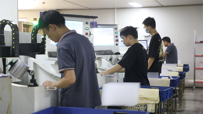 道县 新型显示器产业集群效应凸显，上下游协同构建全链条发展生态